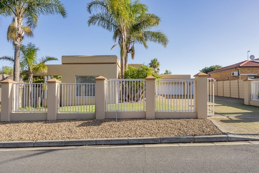 3 Bedroom Property for Sale in Protea Heights Western Cape